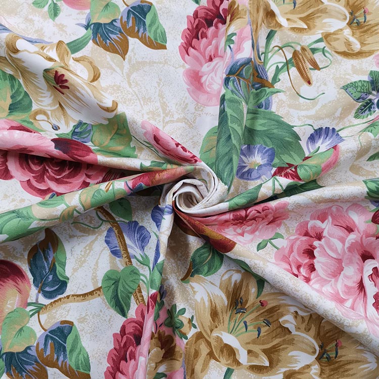 Kain Cetak Dispersi Poliester 100%.